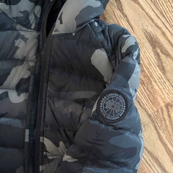 Canada Goose  Jacket - Picture 2 of 7